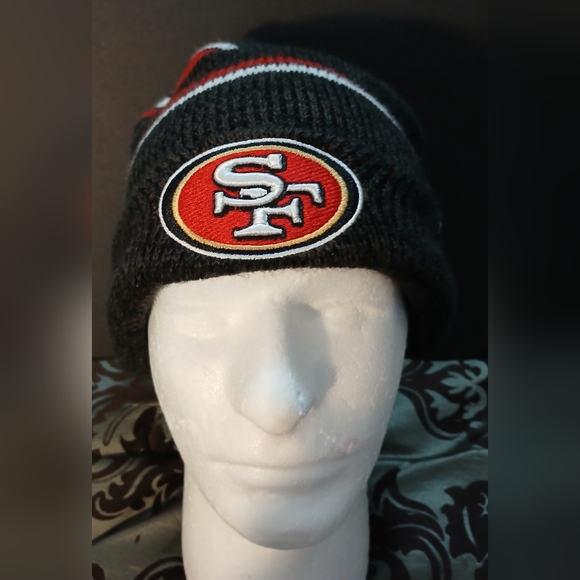 NWOT Unisex Black SF Logo Beanie - Picture 5 of 7